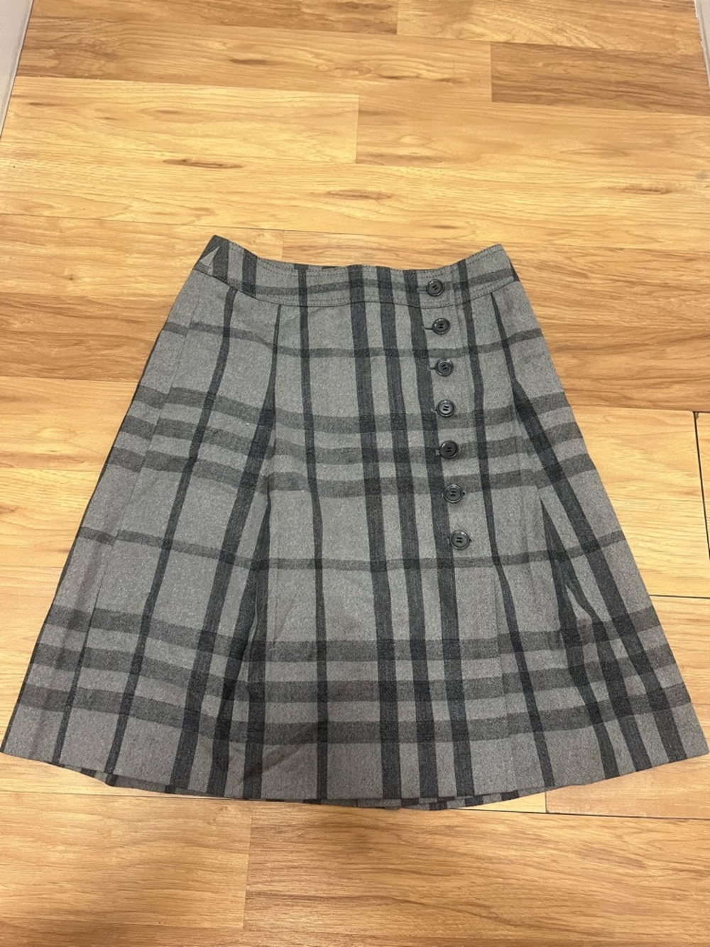 Burberry Gray Plaid Pleated Midi Skirt with Side Buttons